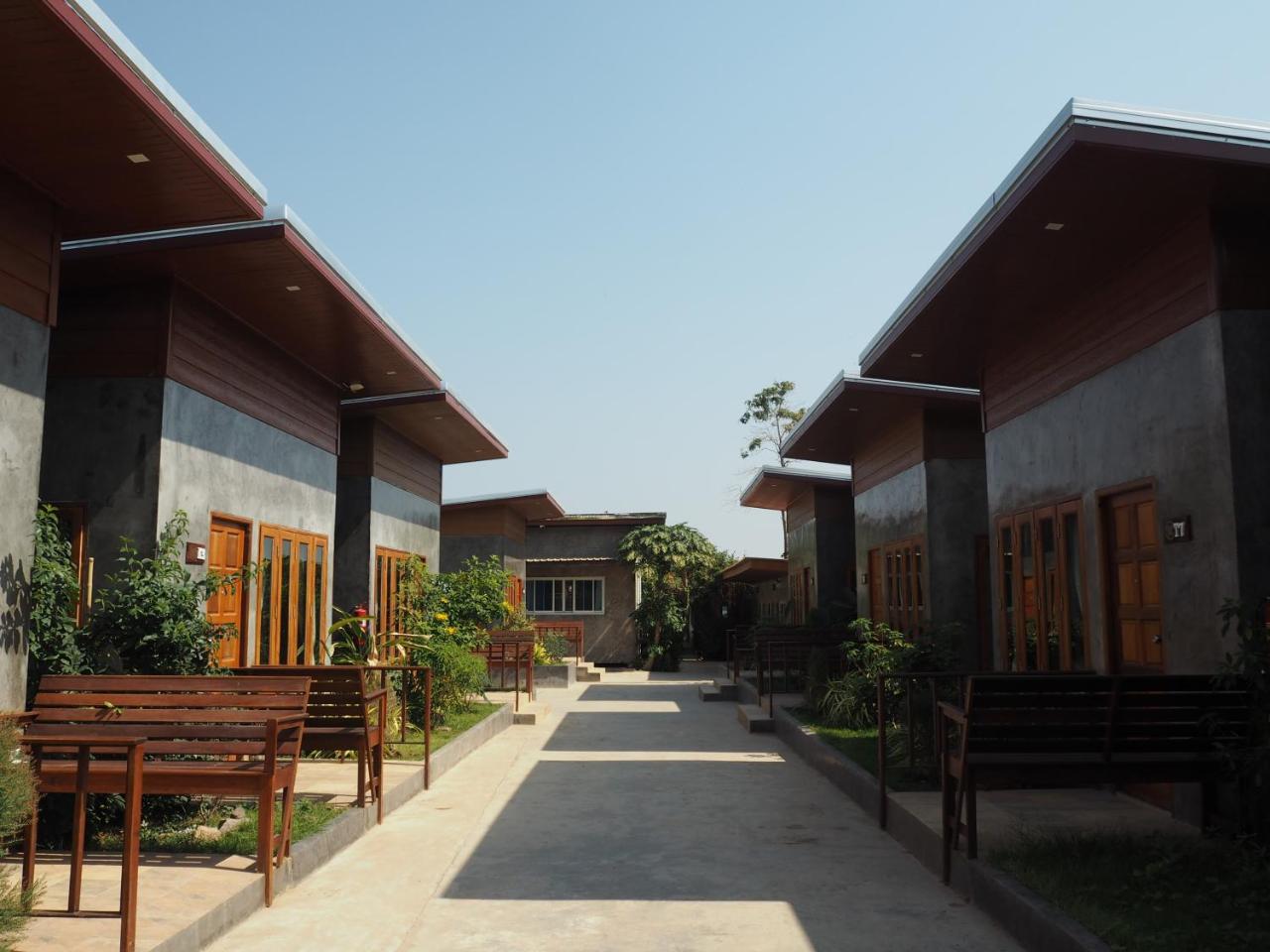 Nawiengkaeriverview Resort Mukdahan Exterior foto